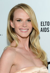 Анна Вьялицына на вечере Элтона Джона «AIDS Foundation Academy Awards»: anne-vyalitsyna-2014-elton-john-aids-foundation-academy-awards-party--01_Starbeat.ru