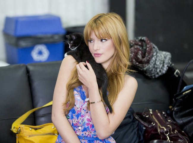 Белла Торн на рекламной съемке бренда «Candie’s»: bella-thorne-111_Starbeat.ru