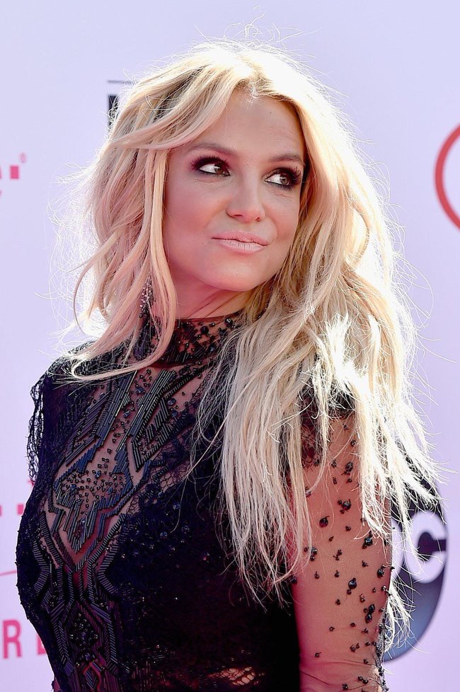 Бритни Спирс и морщины радости на «2016 Billboard Music Awards» в Лас-Вегасе: britney-spears-22_Starbeat.ru