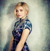 Увеличить фото chloe-moretz---teen-vogue---march-2013--01_Starbeat.ru Хлоя Морец в фотосессии «Teen Vogue», выпуск за март 2013: chloe-moretz---teen-vogue---march-2013--01_Starbeat.ru