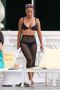 Кристина Милиан в бикини: Саус-Бич, Флорида, США: christina-milian-14_Starbeat.ru
