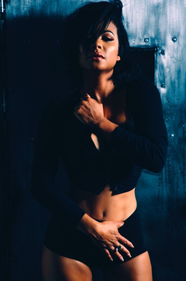Кристина Милиан перевозбудилась по заказу «Maxim Magazine Photoshoot» (июнь 2016): christina-milian-8_Starbeat.ru