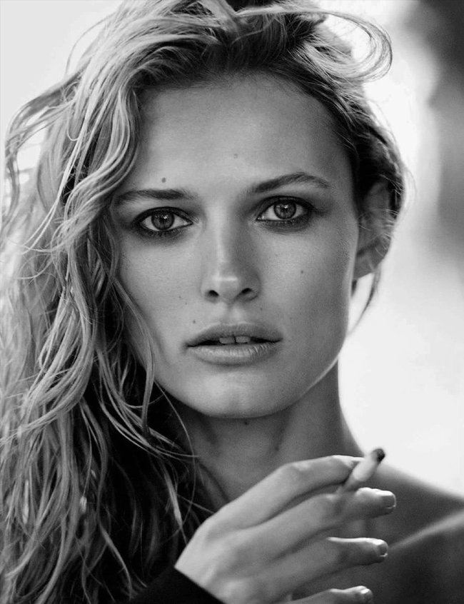 Полуобнажённая Эдита Вилкевичуте и чёрно-белые фото для «Vogue Germany» (июль 2016): edita-vilkeviciute-17_Starbeat.ru