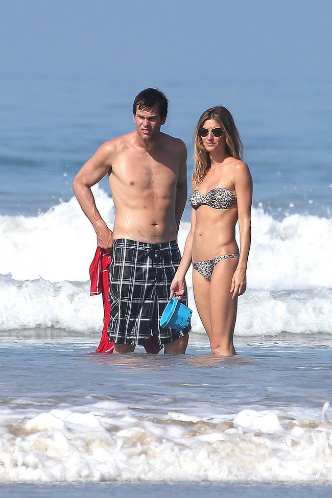 Жизель Бюндхен отдыхает на Коста-Рике: gisele-bundchen-3_Starbeat.ru