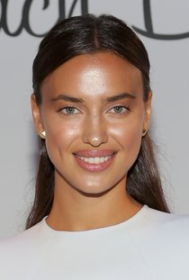 Ирина Шейк на показе «Beach Bunny Show» в Майами: irina-shayk-1_Starbeat.ru