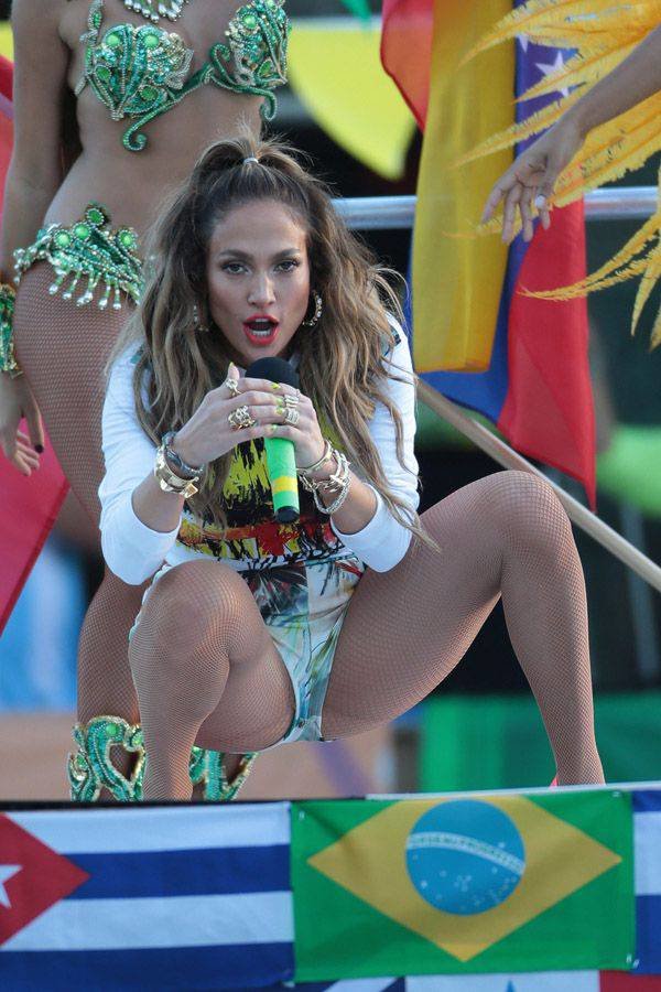 Дженнифер Лопес на съемках видео-ролика для «FIFA World Cup», Форт-Лодердейл: jennifer-lopez-22_Starbeat.ru