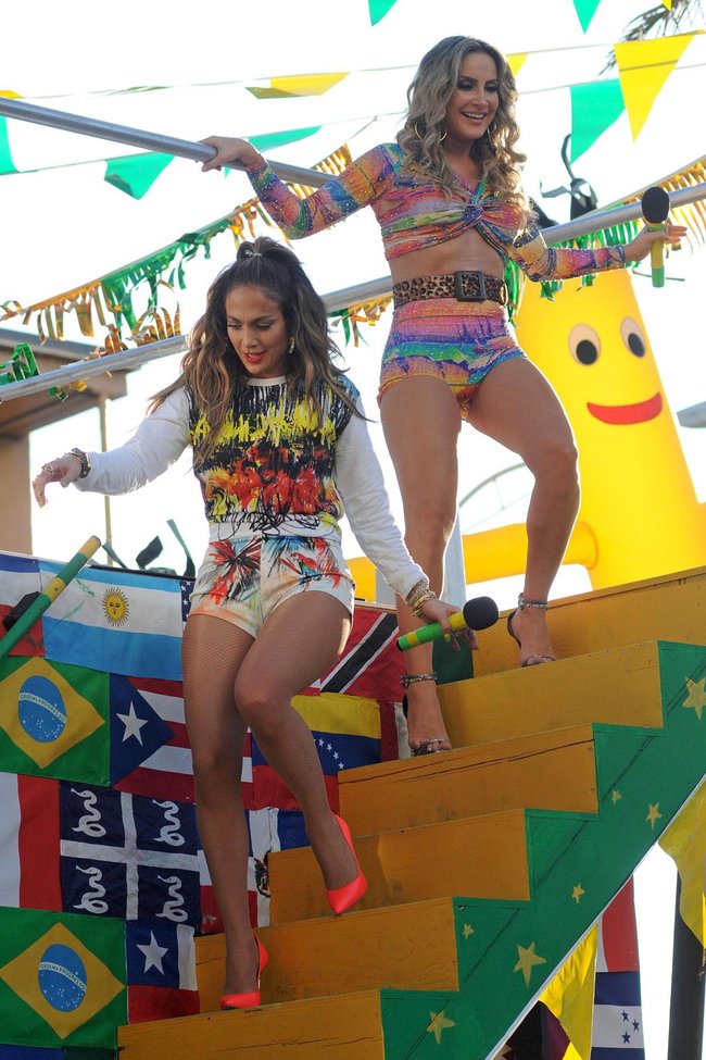 Дженнифер Лопес на съемках видео-ролика для «FIFA World Cup», Форт-Лодердейл: jennifer-lopez-17_Starbeat.ru