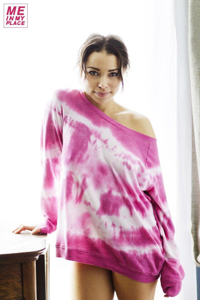 Джессика Паркер Кеннеди в фото-проекте «Me In My Place»: jessica_parker_kennedy-159_Starbeat.ru
