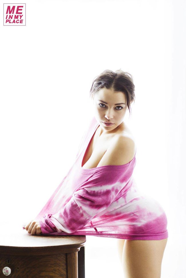 Джессика Паркер Кеннеди в фото-проекте «Me In My Place»: jessica_parker_kennedy-164_Starbeat.ru