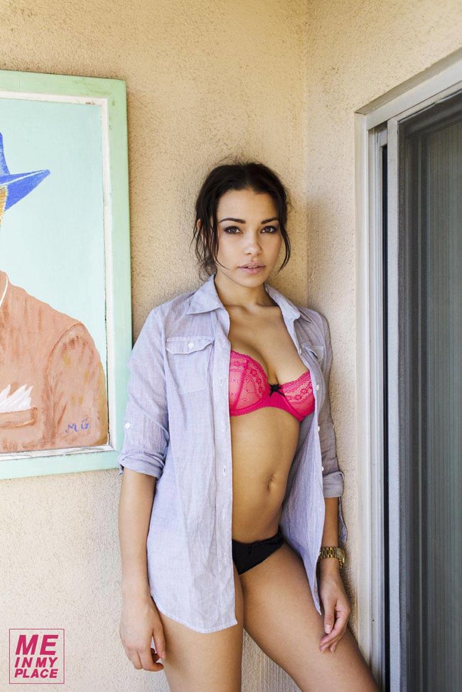 Джессика Паркер Кеннеди в фото-проекте «Me In My Place»: jessica_parker_kennedy-166_Starbeat.ru