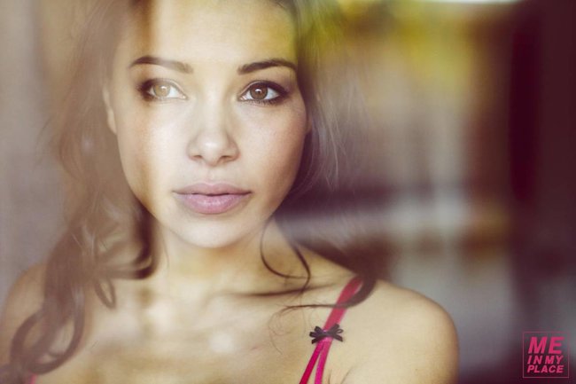 Джессика Паркер Кеннеди в фото-проекте «Me In My Place»: jessica_parker_kennedy-189_Starbeat.ru