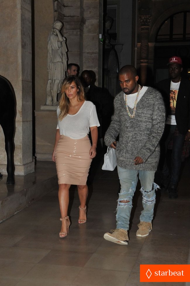 Парижское свидание Канье Уэста и Ким Кардашьян: kim-kardashian-kanye-west-parisian-dinner-date-05_Starbeat.ru