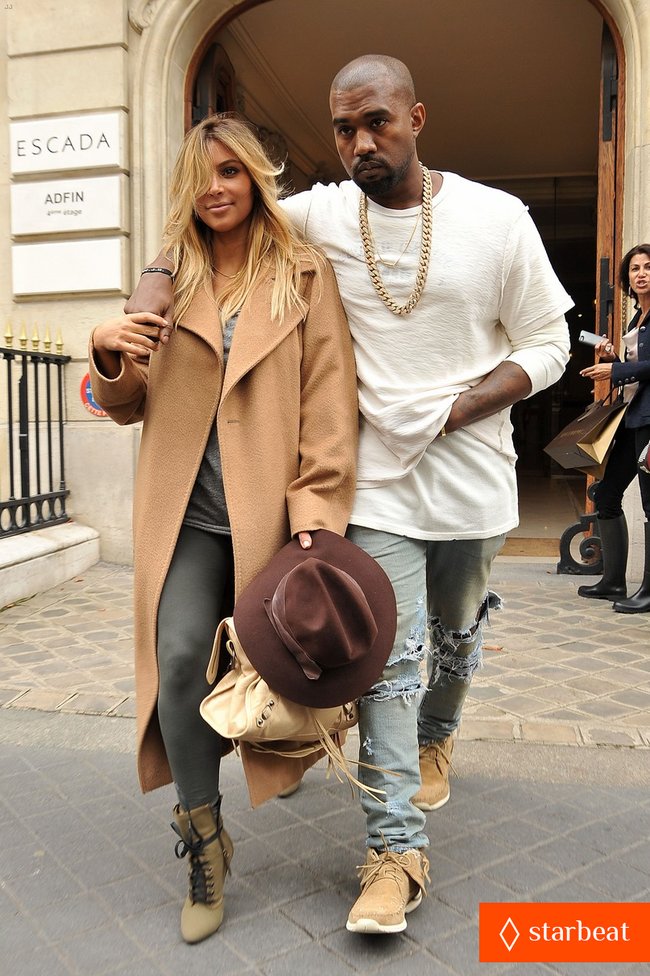 Увеличить фото kim-kardashian-kanye-west-step-out-together-in-paris-05_Starbeat.ru Ким Кардашьян и Канье Уэст проводят время во Франции: kim-kardashian-kanye-west-step-out-together-in-paris-05_Starbeat.ru