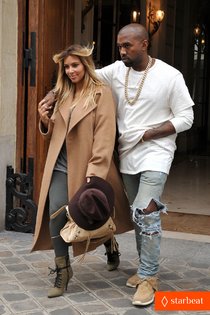 Увеличить фото kim-kardashian-kanye-west-step-out-together-in-paris-01_Starbeat.ru Ким Кардашьян и Канье Уэст проводят время во Франции: kim-kardashian-kanye-west-step-out-together-in-paris-01_Starbeat.ru