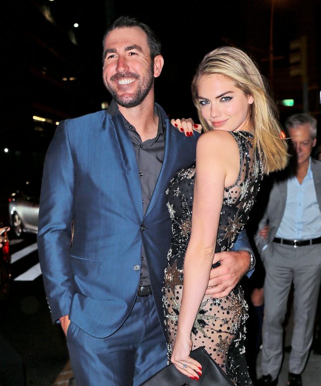 Кейт Аптон отмечает свой 24-й день рождения в подворотнях Нью-Йорка: kate-upton-20_Starbeat.ru