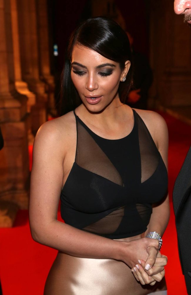 Ким Кардашьян на «58 Wiener Opernball» в Вене: kim-kardashian-20_Starbeat.ru