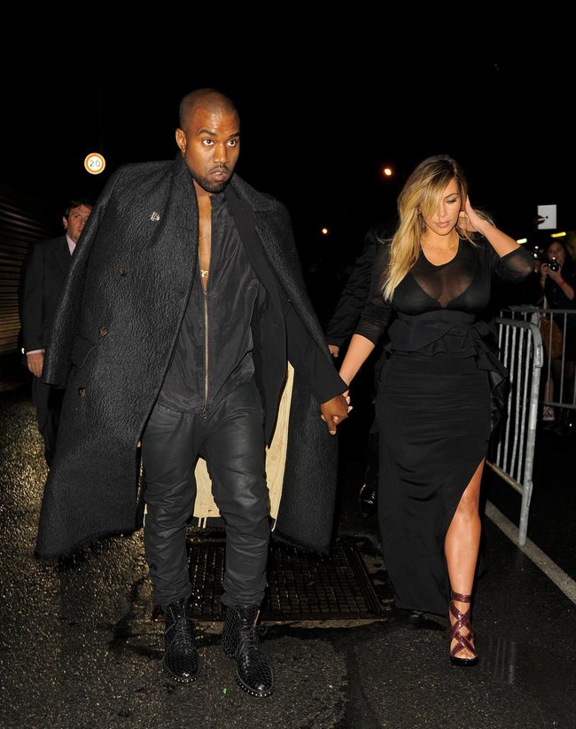 Ким Кардашьян и Канье Уэст на модном показе «Givenchy 2014» в Париже: kim-kardashian-17_Starbeat.ru