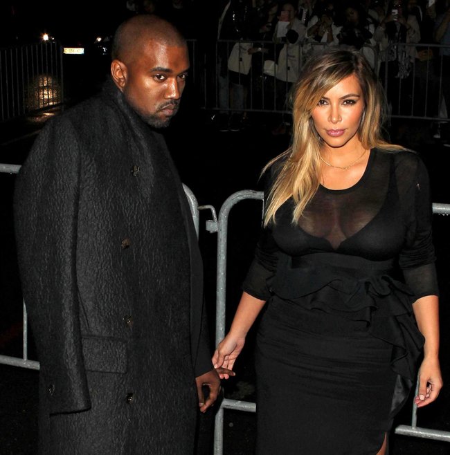 Ким Кардашьян и Канье Уэст на модном показе «Givenchy 2014» в Париже: kim-kardashian-21_Starbeat.ru