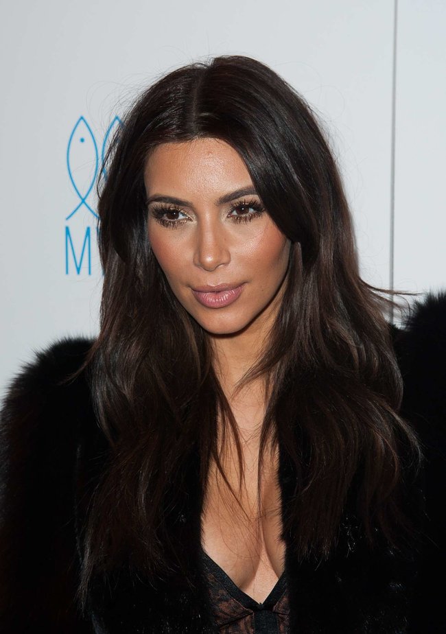 Ким Кардашьян на благотворительном вечере «Generation NXT», Нью-Йорк: kim-kardashian-generation-nxt-charity-benefit-in-new-york--07_Starbeat.ru
