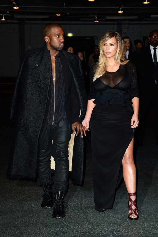 Ким Кардашьян и Канье Уэст на модном показе «Givenchy 2014» в Париже: kim-kardashian-fashion-show-2013-in-paris--04_Starbeat.ru
