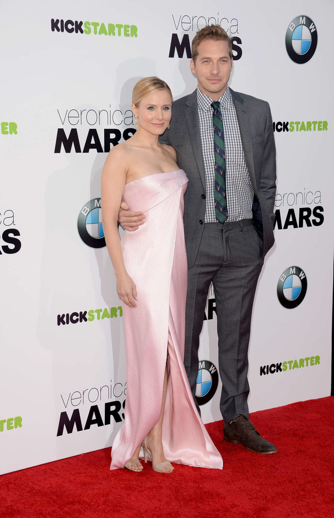 Кристен Белл на премьере фильма «Вероника Марс» в Голливуде: kristen-bell-veronica-mars-premiere--07_Starbeat.ru