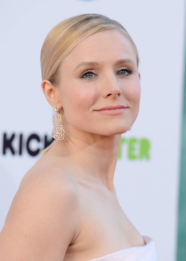 Кристен Белл на премьере фильма «Вероника Марс» в Голливуде: kristen-bell-veronica-mars-premiere--13_Starbeat.ru