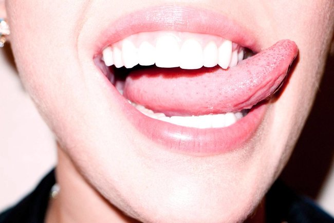 Увеличить фото miley-cyrus-17_Starbeat.ru Майли Сайрус практически разделась перед объективом Терри Ричардсона: miley-cyrus-17_Starbeat.ru