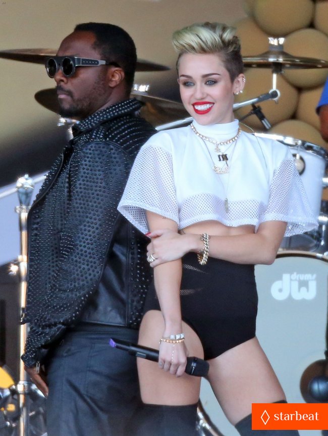 Увеличить фото miley-cyrus-jimmy-kimmel-live-performance-watch-now-27_Starbeat.ru Майли Сайрус: выступление на шоу «Jimmy Kimmel Live»: miley-cyrus-jimmy-kimmel-live-performance-watch-now-27_Starbeat.ru
