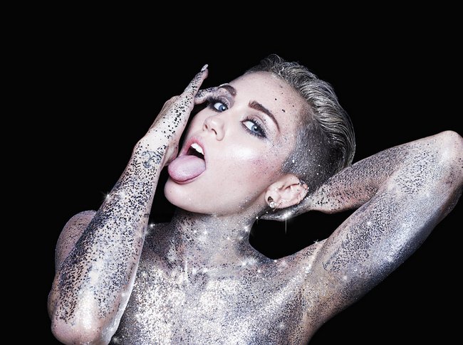 Майли Сайрус: фото с процесса съемок клипа «Real and True»: miley-cyrus-1_Starbeat.ru