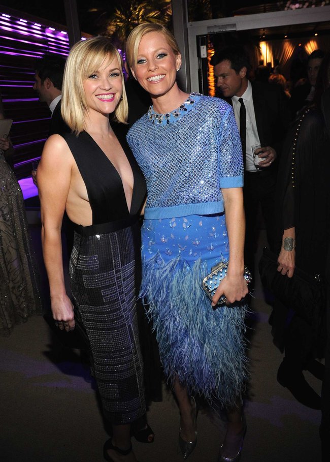 Риз Уизерспун на красной дорожке вечера журнала «Vanity Fair»: reese-witherspoon-oscars-2014---vanity-fair-party--14_Starbeat.ru