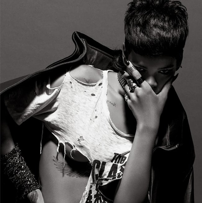 Фотосессия Рианны для «032c Magazine» (зима 2013/2014): rihanna-032c-magazine--04_Starbeat.ru