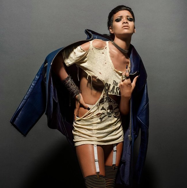 Фотосессия Рианны для «032c Magazine» (зима 2013/2014): rihanna-032c-magazine--05_Starbeat.ru