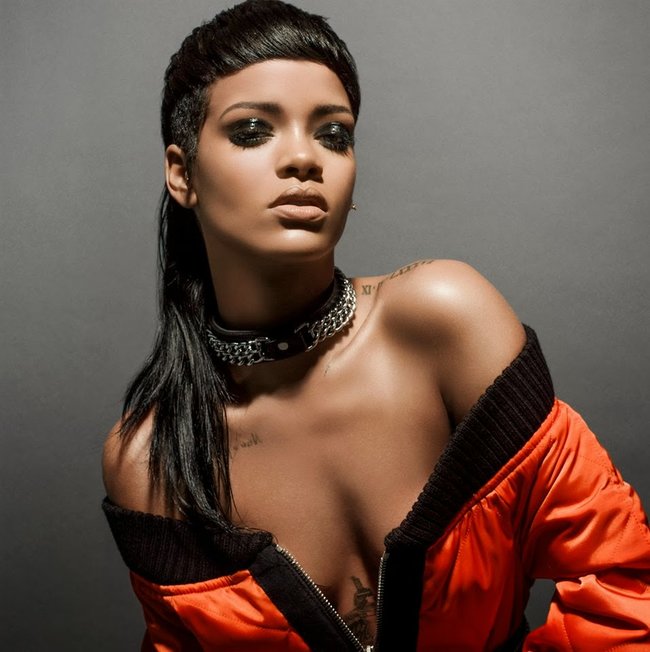 Фотосессия Рианны для «032c Magazine» (зима 2013/2014): rihanna-032c-magazine--06_Starbeat.ru