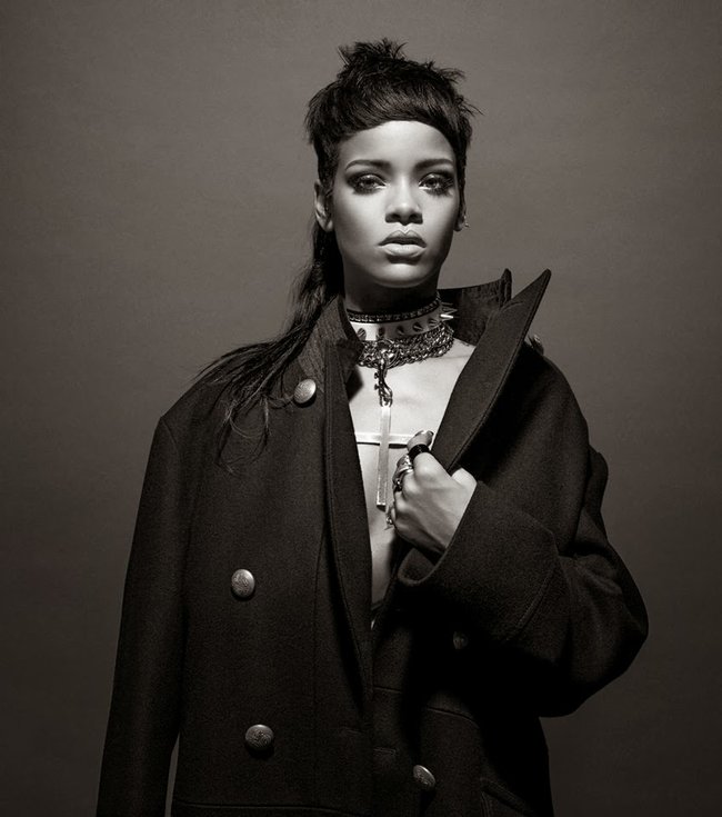 Фотосессия Рианны для «032c Magazine» (зима 2013/2014): rihanna-032c-magazine--07_Starbeat.ru