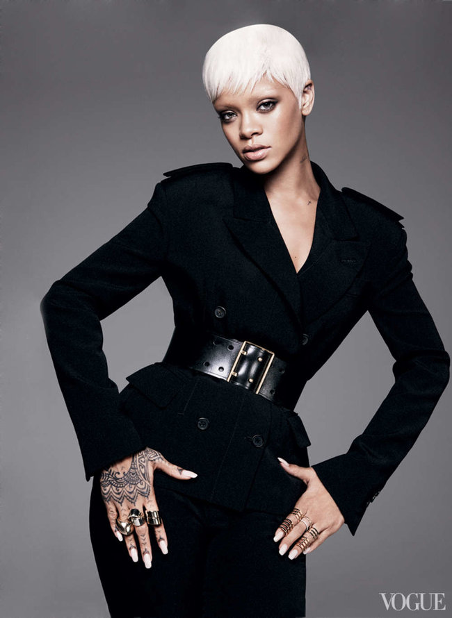 Блистательная Рианна украсила обложку «Vogue US» в марте: rihanna-vogue-us--06_Starbeat.ru