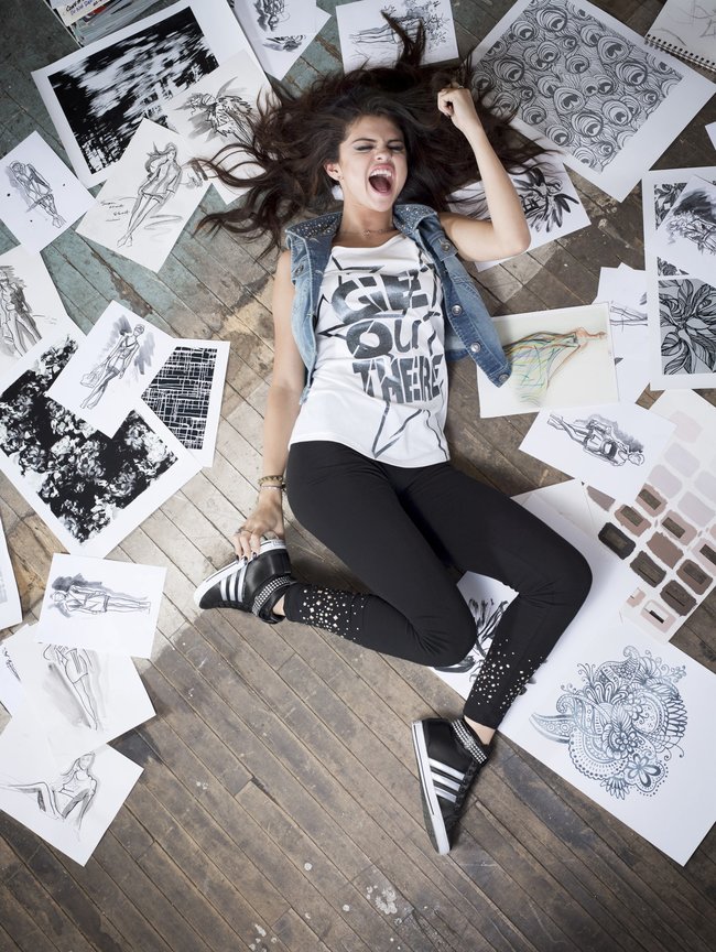 Селена Гомес в промо-фотосессии для марки «Adidas NEO»: selena-gomez-22_Starbeat.ru