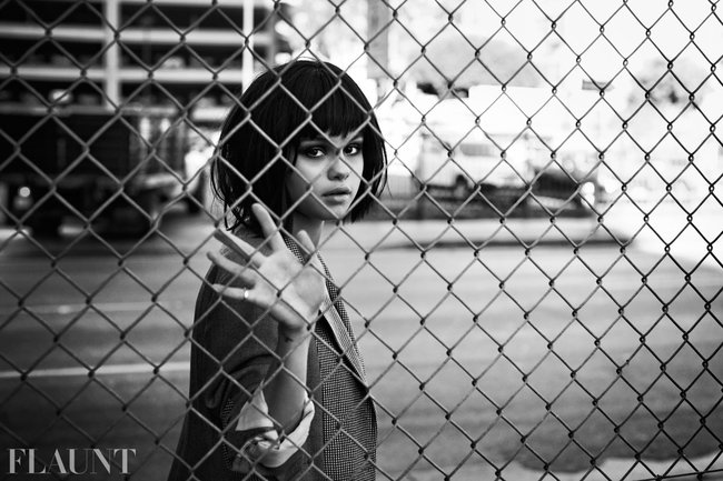 Фотосессия Селены Гомес для журнала «Flaunt»: selena-gomez-flaunt-magazine-2013--03_Starbeat.ru