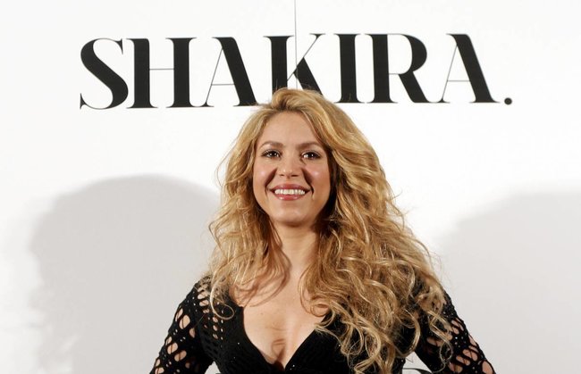Фотоколл нового альбома Шакиры в Испании: «Shakira»: shakira-16_Starbeat.ru