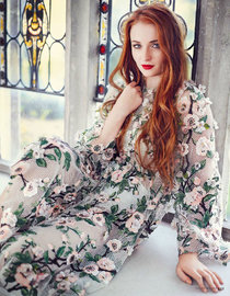 Софи Тернер на страницах журнала «Tatler UK» (апрель 2014): sophie-turner-tatler-uk--05_Starbeat.ru