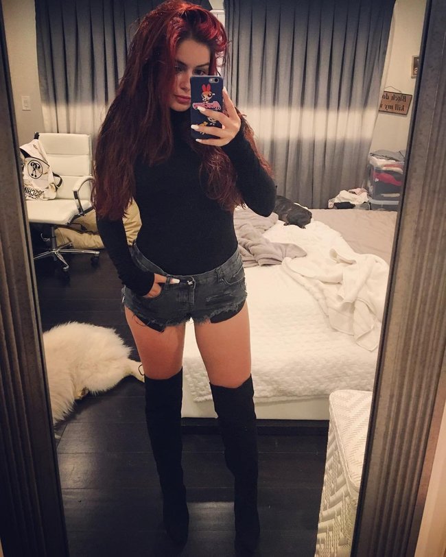 Звёзды вперемешку: подборка фоточек из всяких Инстаграммов: ariel-winter-25_Starbeat.ru
