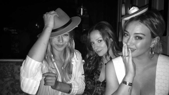 Звёзды вперемешку: подборка фоточек из всяких Инстаграммов: hilary-duff-001_Starbeat.ru