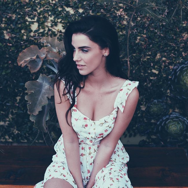 Звёзды вперемешку: подборка фоточек из всяких Инстаграммов: jessica-lowndes-002_Starbeat.ru