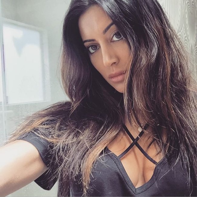 Звёзды вперемешку: подборка фоточек из всяких Инстаграммов: noureen-dewulf-1_Starbeat.ru