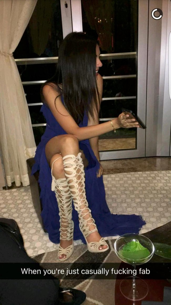 Звёзды вперемешку: подборка фоточек из всяких Инстаграммов: victoria-justice-25_Starbeat.ru