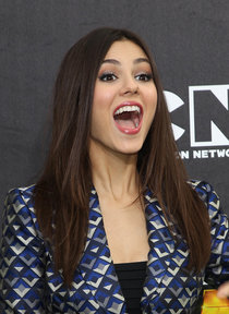 Увеличить фото victoria-justice-2014-hall-of-game-awards--01_Starbeat.ru Виктория Джастис на церемонии «Cartoon Network’s Hall of Game Awards»: victoria-justice-2014-hall-of-game-awards--01_Starbeat.ru