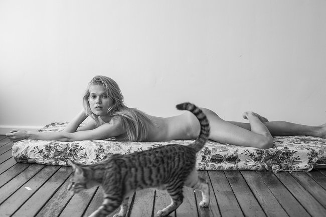 Вита Сидоркина — ягоды в ягодицах (RUSSH Magazine, апрель 2016): vita-sidorkina-9_Starbeat.ru
